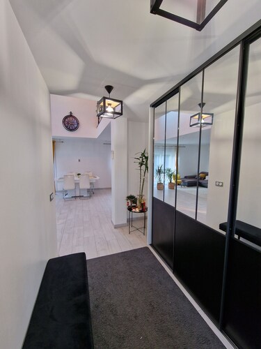 Villa neuve tout confort et extra spacieuse entièrement climatisée.