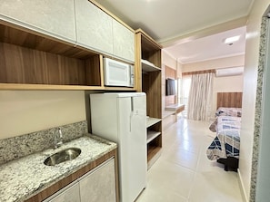 Suite 537