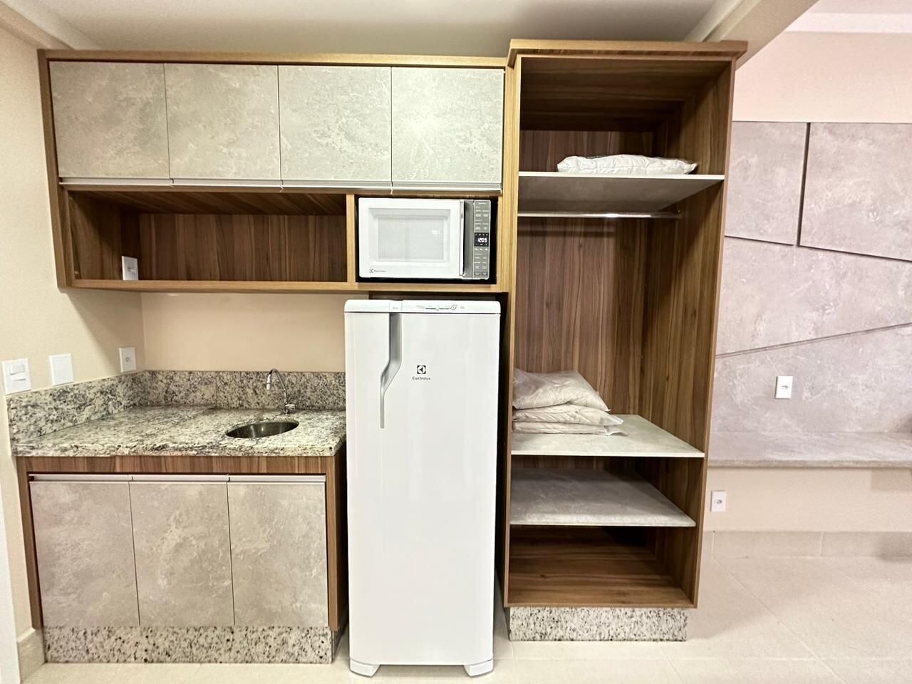 Suite | Interior