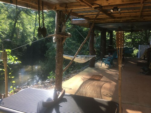 THE CABIN ON THE MAYO RIVER. SURROUNDED BY STATE PARK. PRIVATE WATERFRONT
