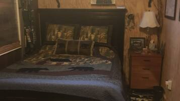 2 bedrooms, bed sheets