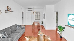 Basic Apartment, 1 Queen Bed with Sofa bed | Living area | TV, streaming services - Garden Suite 1-hosted by Sweetstay (Miami Beach)