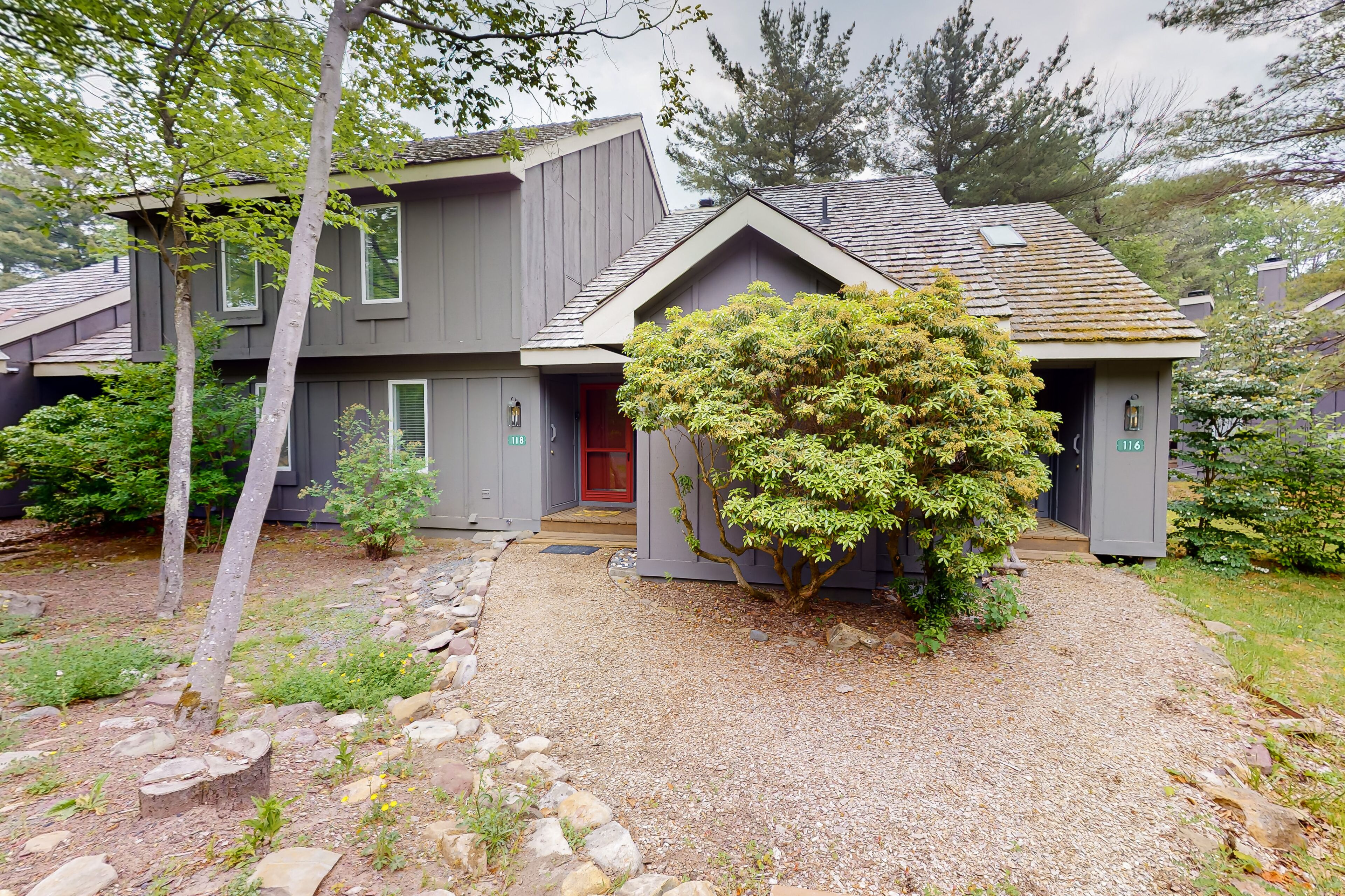 Ski-in/ski-out home with a large deck, grill, wood-burning fireplace, and W/D