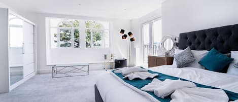 Chambre Double Familiale | Coffres-forts dans les chambres, bureau, rideaux occultants