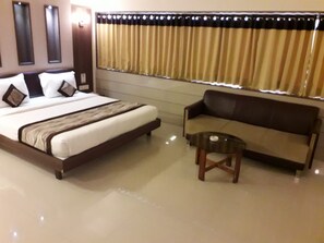 Unclassified image, 5 of 16, button - Hotel Vishal International (Jamnagar)