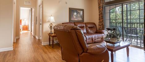 Appart'hôtel, 3 chambres | Coin séjour