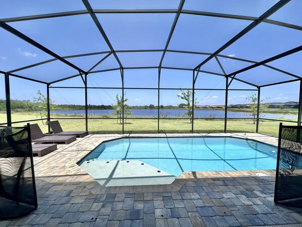 House, 4 Bedrooms | Pool