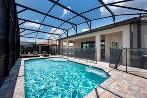 House, 4 Bedrooms | Pool - Balmoral Resort-224mcv 4 Bedroom Home by RedAwning (Haines City)