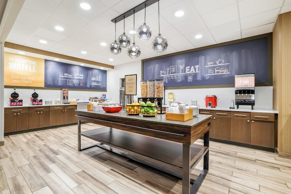 Ilmainen päivittäinen buffetaamiainen