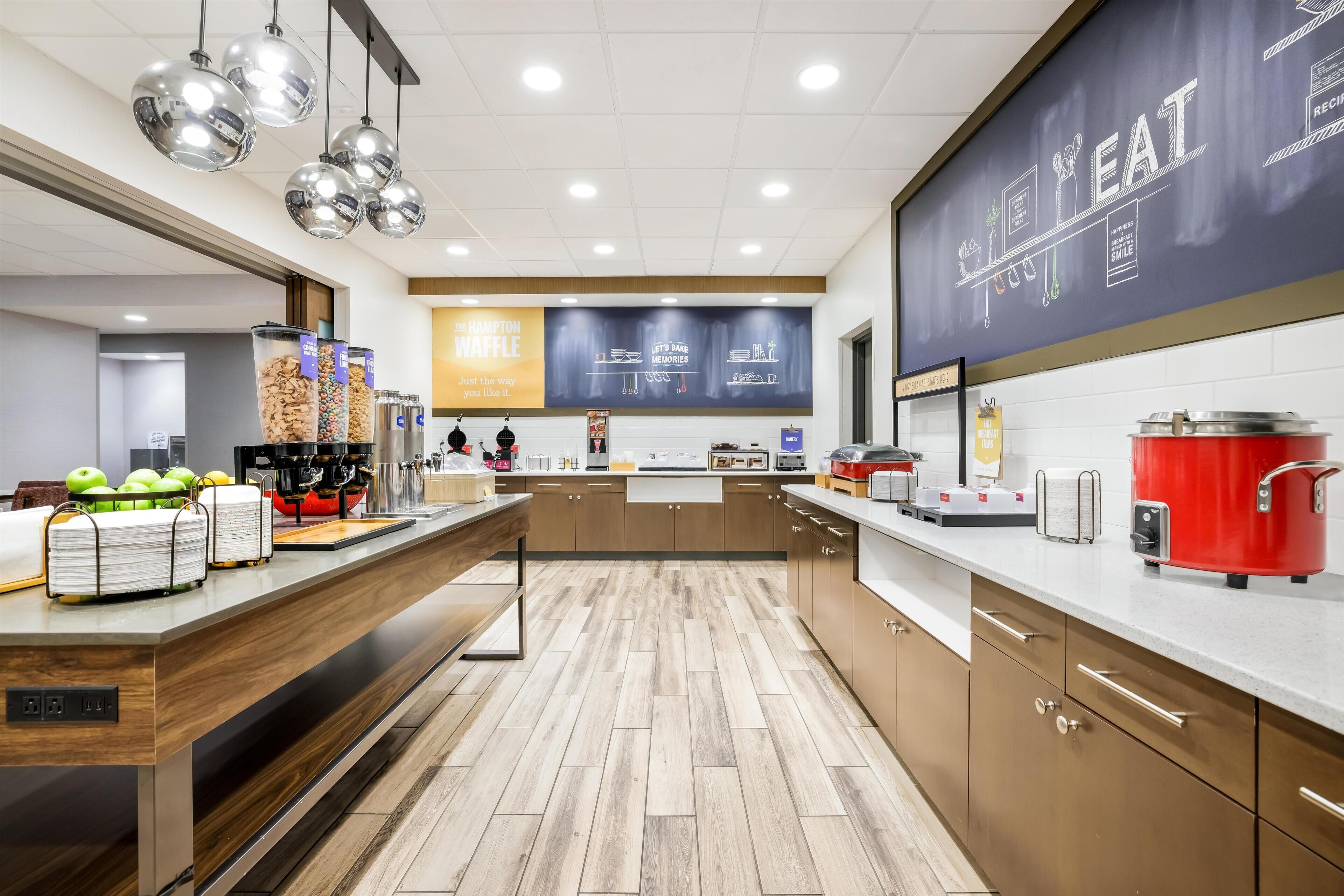 Free daily buffet breakfast