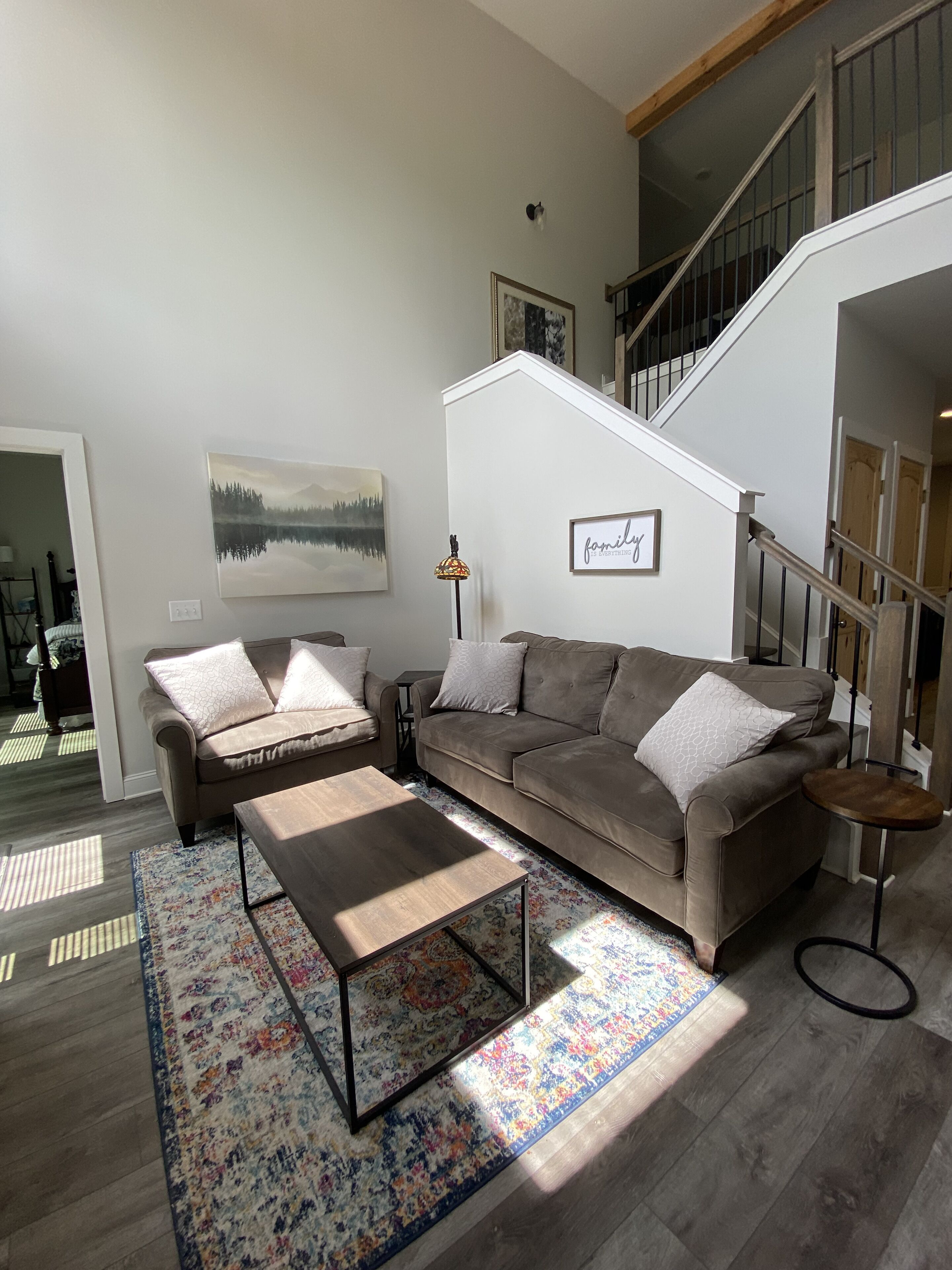 Smart TV, fireplace, DVD player, table tennis