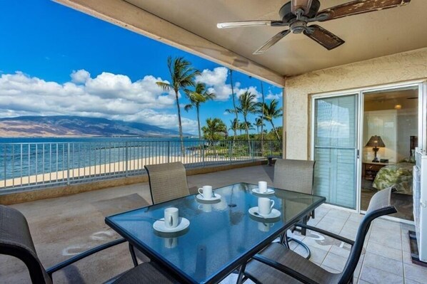 Outdoor dining - Menehune Shores, #210 3 Bedroom Condo by RedAwning (Kihei)