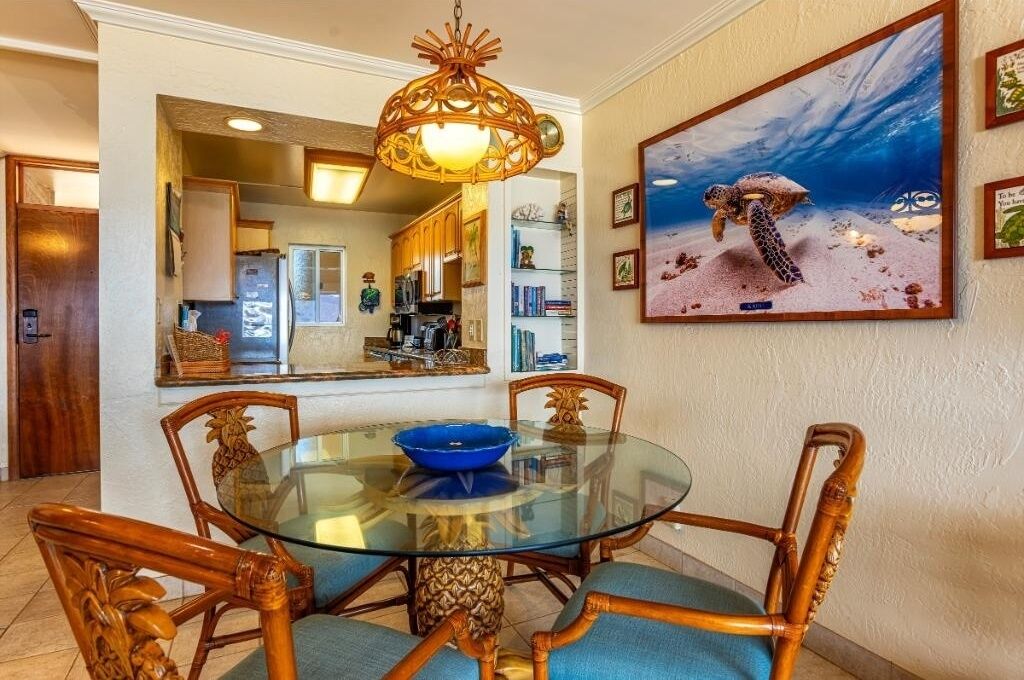Condo, 3 Bedrooms | Dining