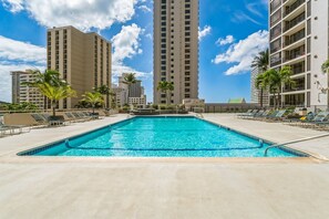 Pool - Beach Oasis with Ocean & City Views with FREE Parking! (Honolulu)