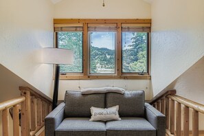 Condo, 3 habitaciones | Interior