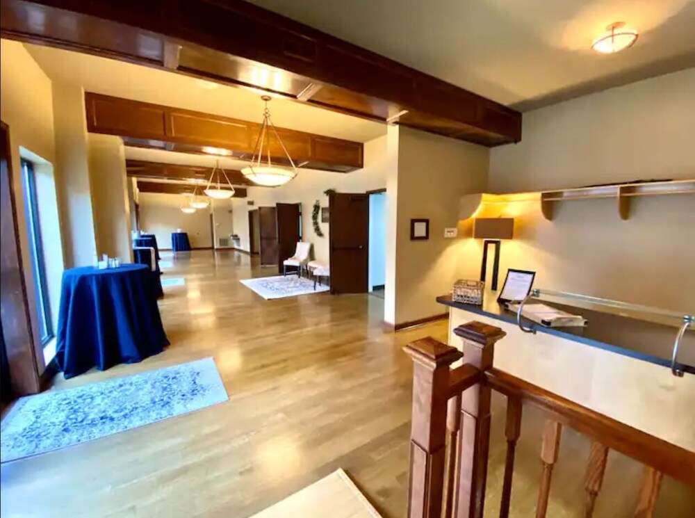 Casa Urbana's Tuller Primary Suite Terre Haute Vrbo