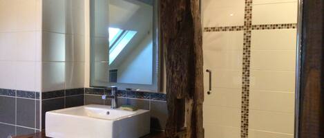 Douche, papier toilette