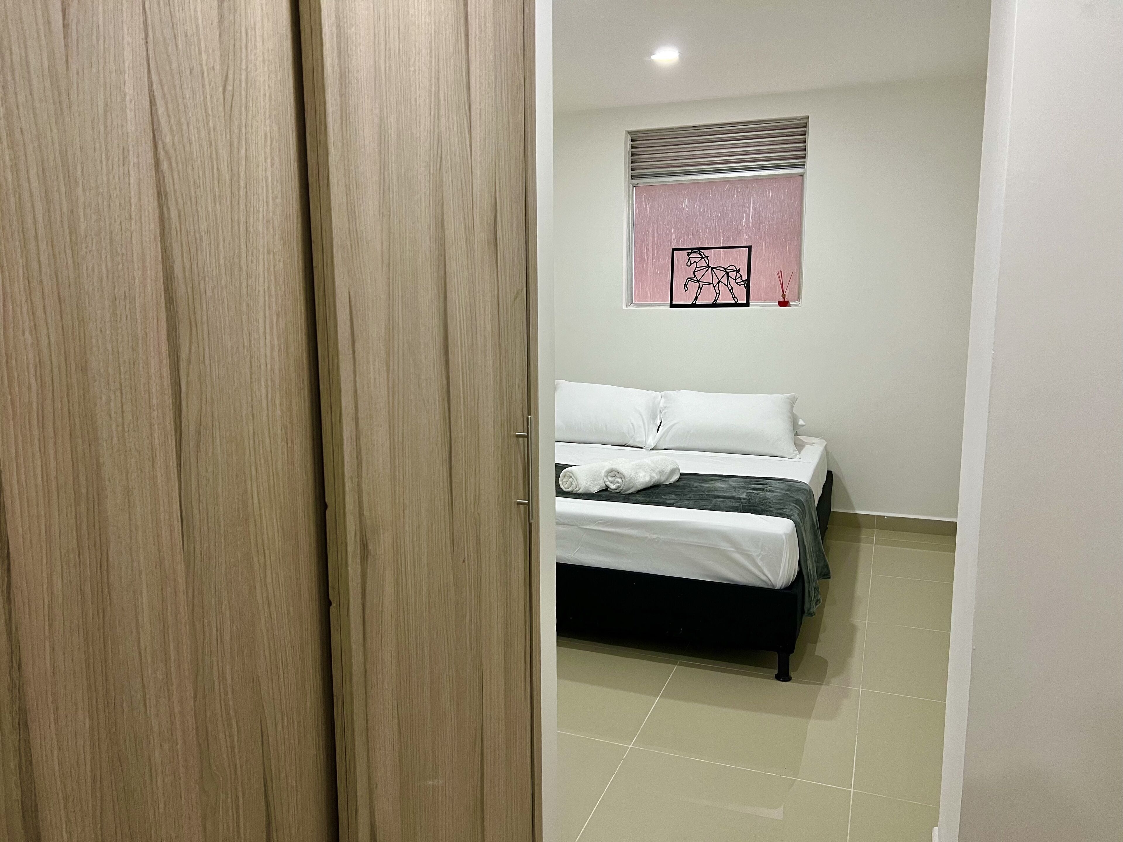 3 bedrooms, bed sheets