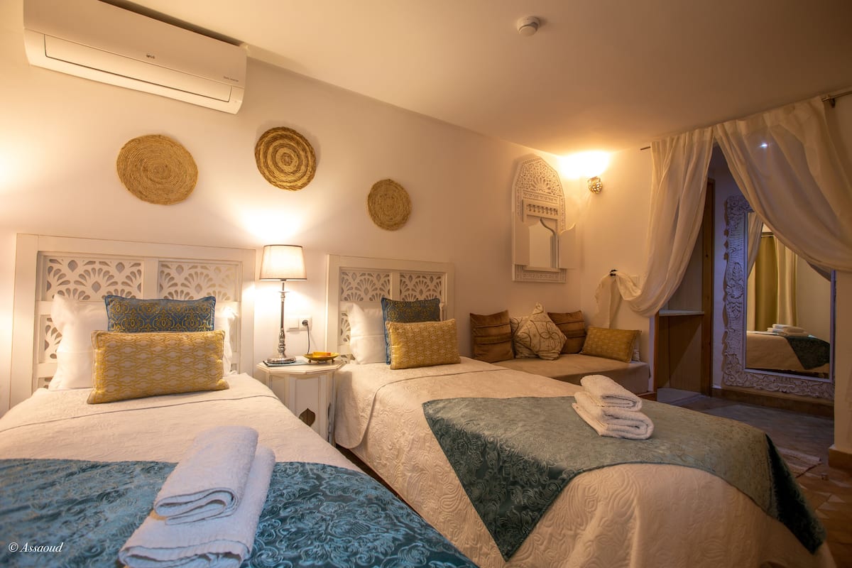 BAB SOUK | In-room safe, blackout drapes, soundproofing, iron/ironing board