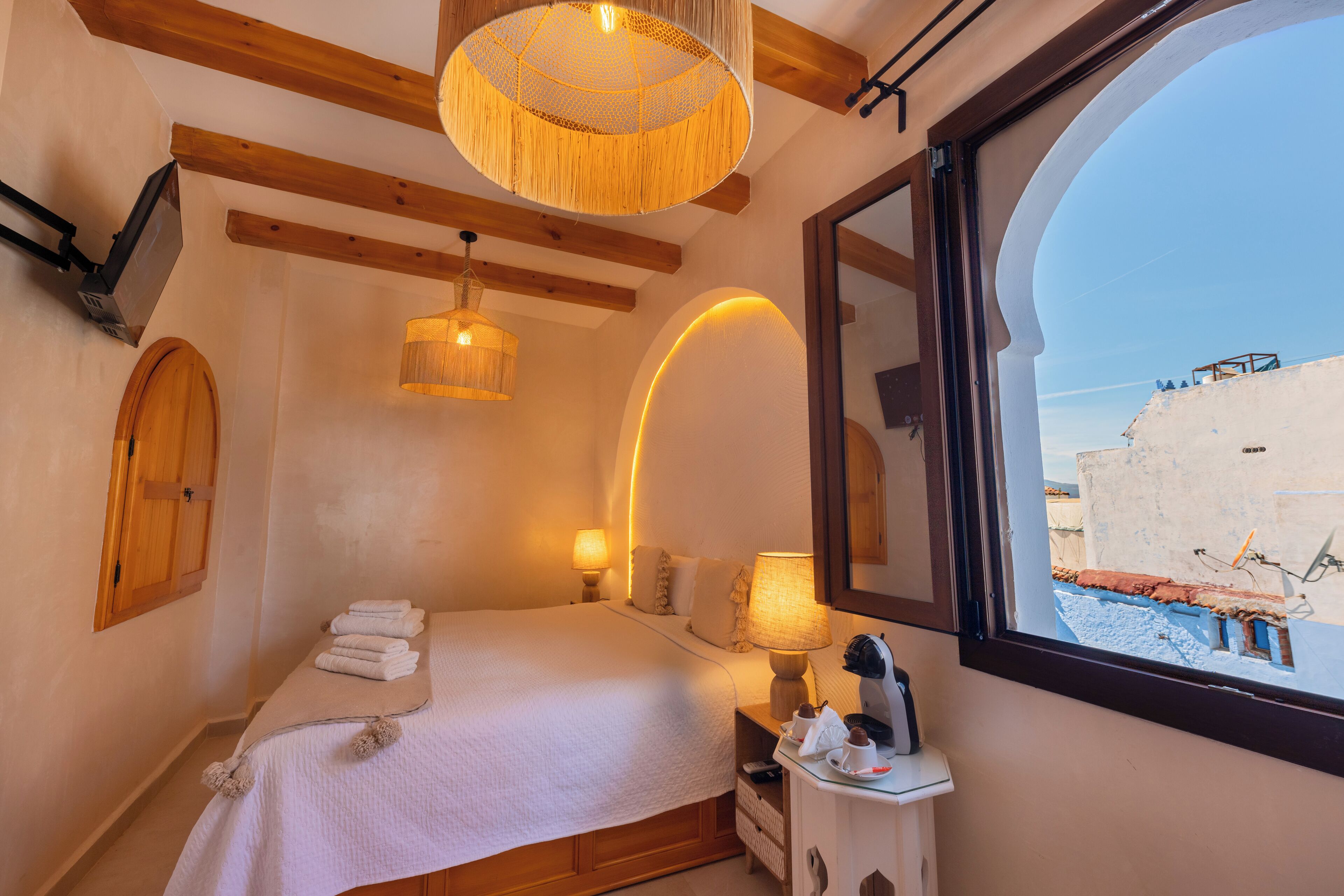 BAB MOUKAF | In-room safe, blackout drapes, soundproofing, iron/ironing board