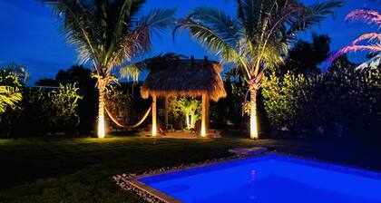 Tropical Resort Style Backyard, Private and only a 7 minute drive to the Beach!
