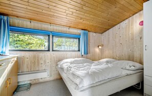 4 bedrooms, free WiFi