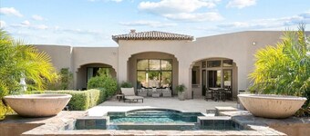 Scottsdale Paradise- POOL, Spa, Pickleball/Basketball, Fire Pit & Great HIKING!