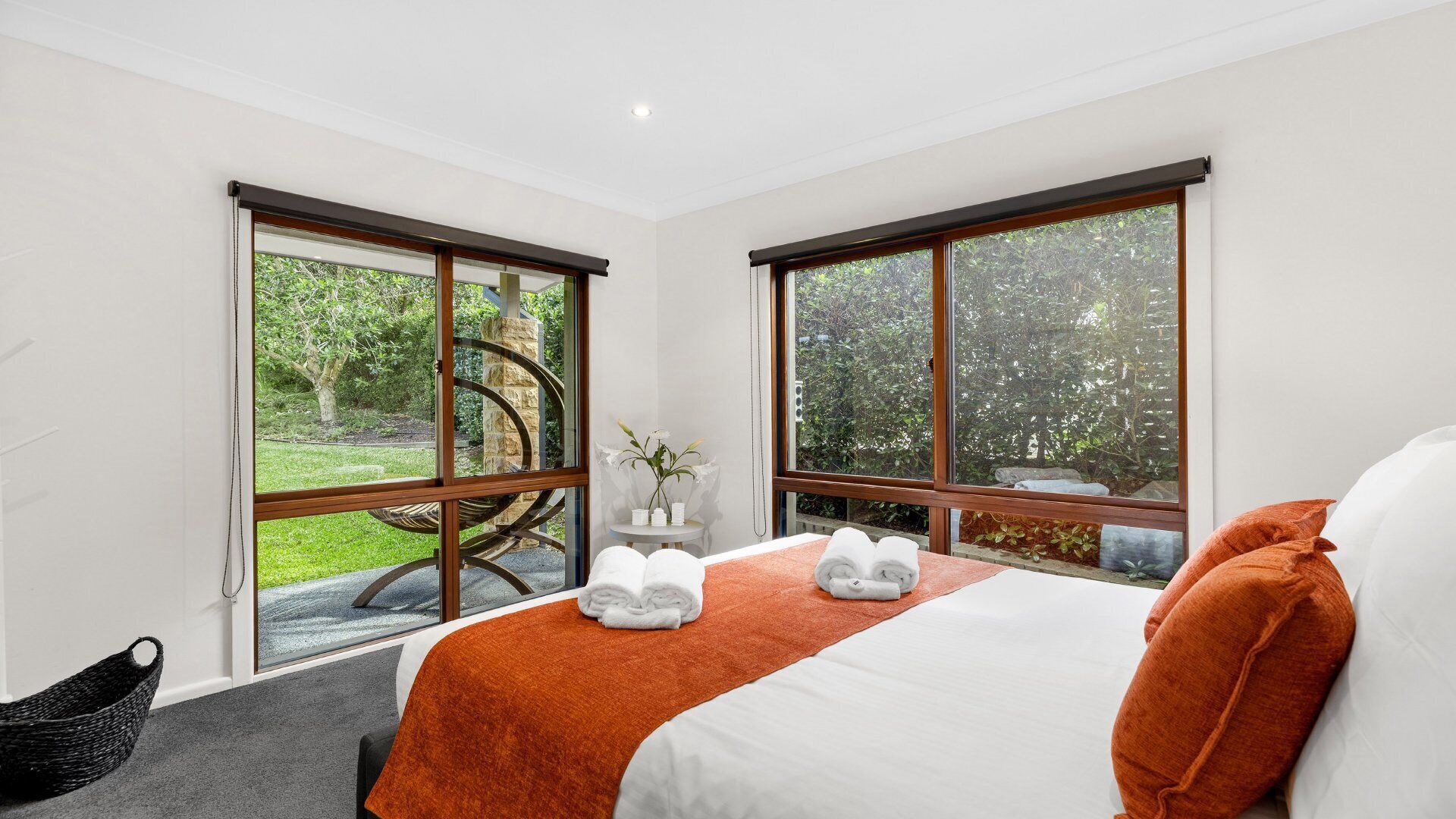 4 bedrooms, Internet, bed sheets