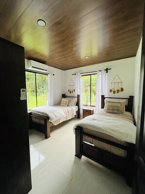 2 bedrooms, WiFi, bed sheets