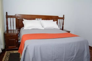 1 bedroom, WiFi, bed sheets