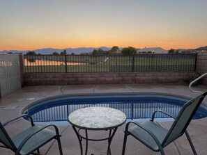 Outdoor pool - SPECTACULAR SUNSET VIEWS- FABULOUS POOL AND SPA HOME! (Mohave Valley)