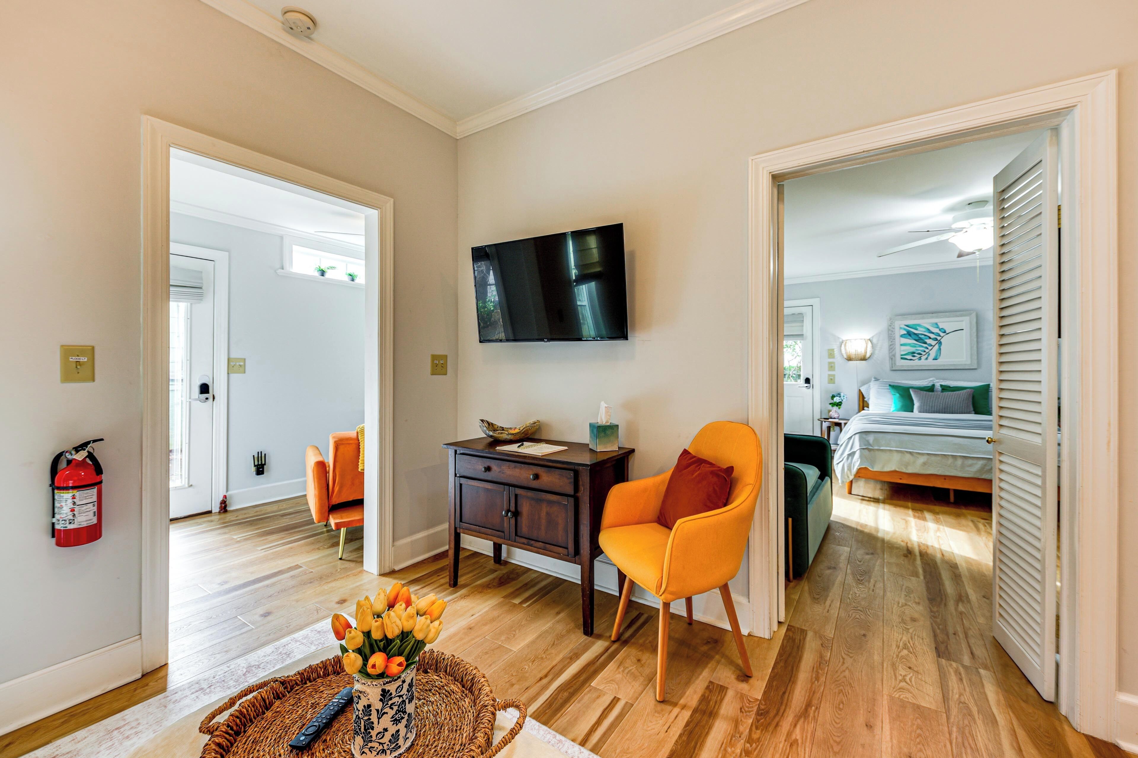 1 bedroom, desk, iron/ironing board, WiFi