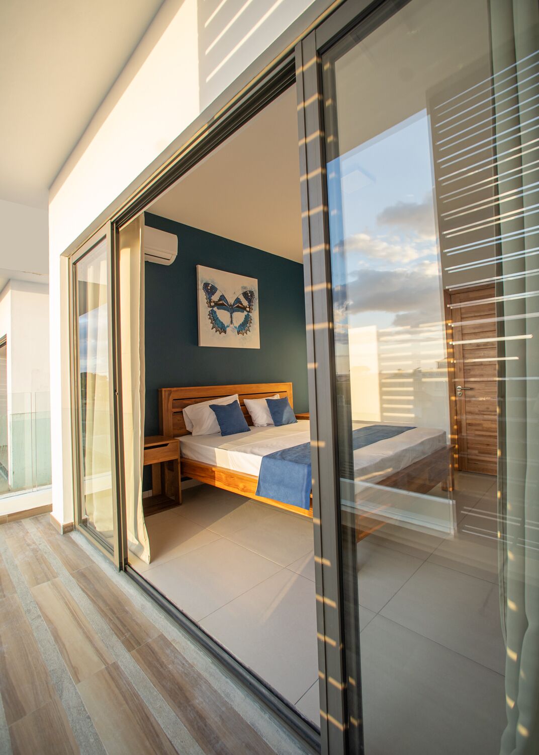 4 bedrooms, in-room safe, desk, soundproofing