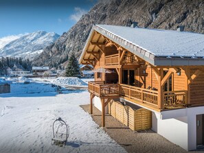 Exterior - Chalet Les Vardafes - ski and spa holiday for 8 - OVO Network (La Chapelle-d'Abondance)