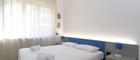 2 chambres, fer et planche Ă repasser, Wi-Fi, literie fournie