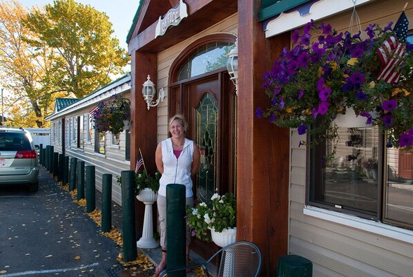 Vista frontal de la propiedad