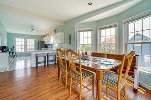Dining - Surf City Vacation Rental - Walk to Beach (Surf City)