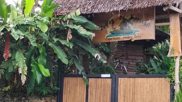 Fachada de la propiedad