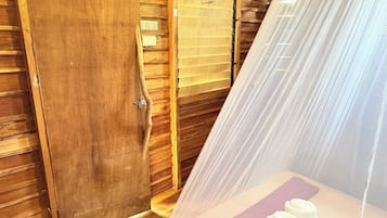 1 bedroom, premium bedding, desk, iron/ironing board