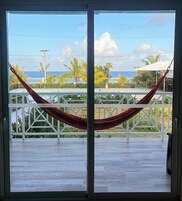 Premium Δίκλινο Δωμάτιο (Double), 1 Υπνοδωμάτιο, Μπαλκόνι, Θέα στη Θάλασσα | Υποαλλεργικά κλινοσκεπάσματα, πουπουλένια παπλώματα, μίνι μπαρ 