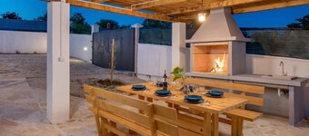 Holiday home With terrace and pool