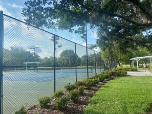 Sport court - Bright, Safe, Comfortable 3Bdrm in Bradenton, FL. Pool, Tennis, Golf, Beaches. (Bradenton)