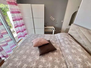 1 quarto, acesso à internet