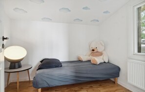 2 habitaciones, cuna de viaje y wifi gratis