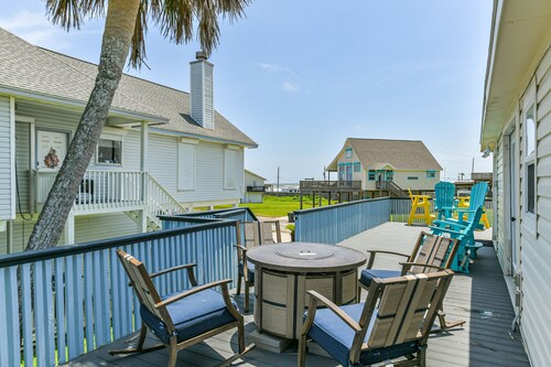 Beautifully Built Beach Waves C - Steps to the Beach, Book Now!
