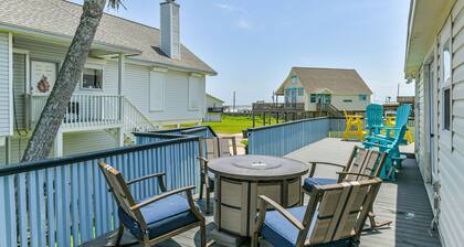 Beautifully Built Beach Waves C - Beach House for 12 to Chase the Waves!