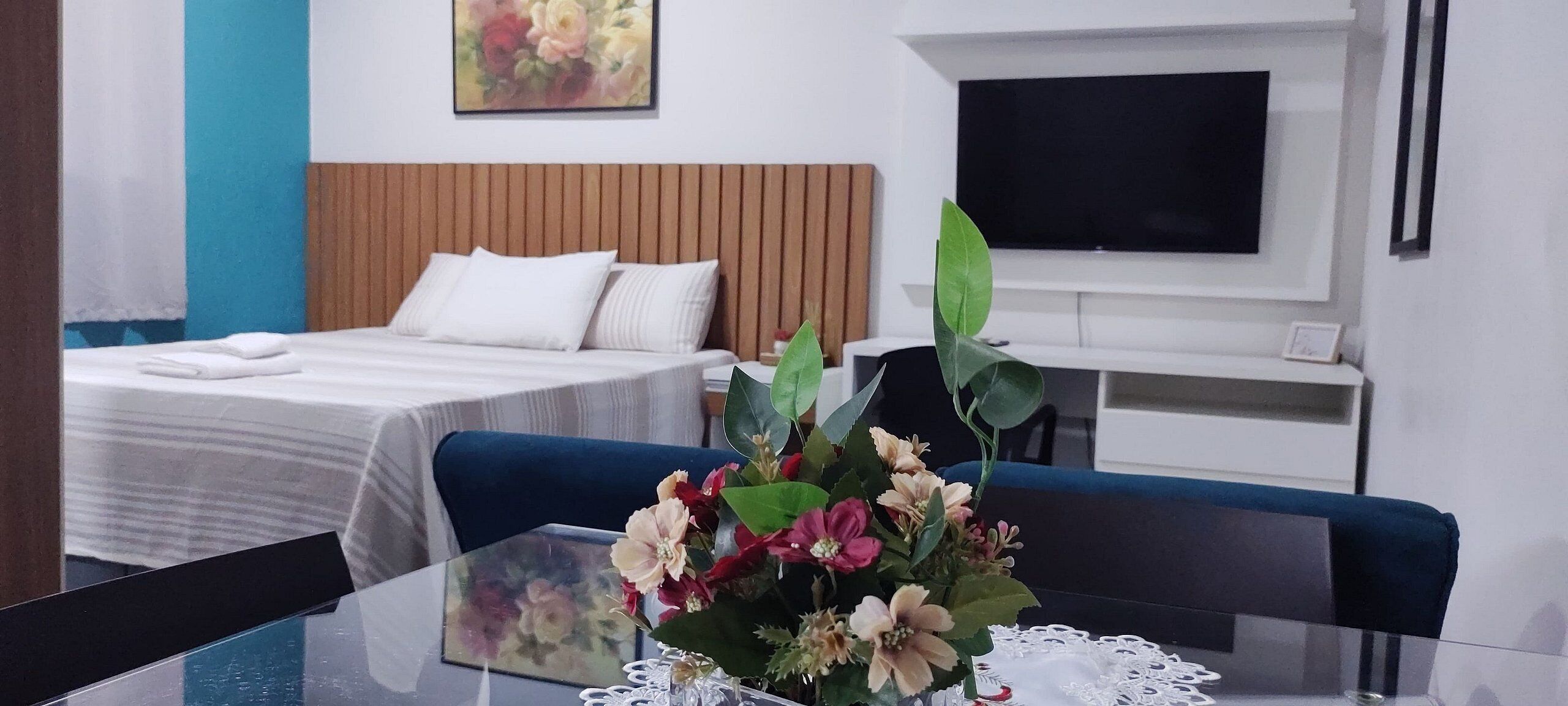 Apartamento 3 | 1 soverom, individuelt innredet og skrivebord for bærbar PC