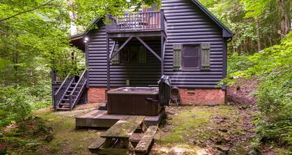 Evergreen Escape - Pet Friendly Forest Cabin with Hot Tub!