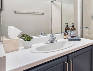 Shower, hair dryer, towels, soap - Cozy 2-bedroom single story home.   (Las Vegas)