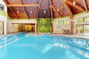 Pool - Killington Condo with Spa Amenities (Killington)